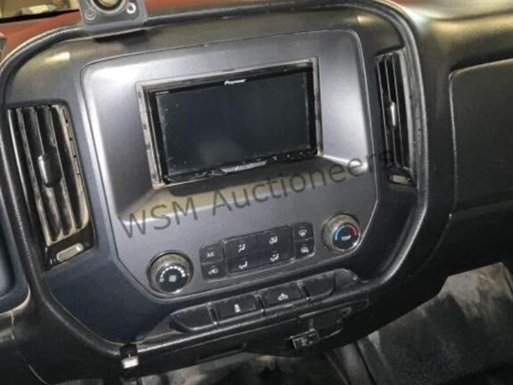 2015-chevrolet-silverado-1500-image-19