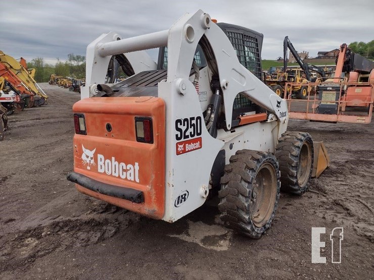 2002-bobcat-s250-image-28