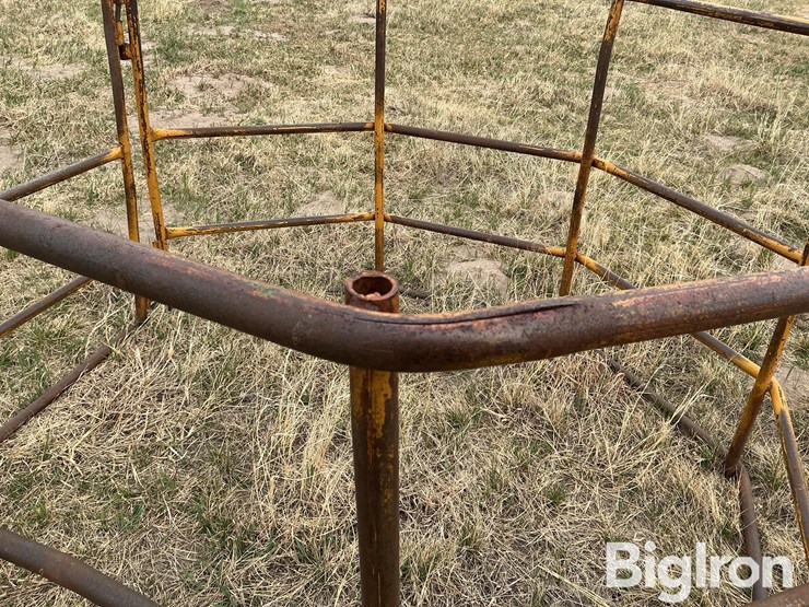 bale-feeder-image-15