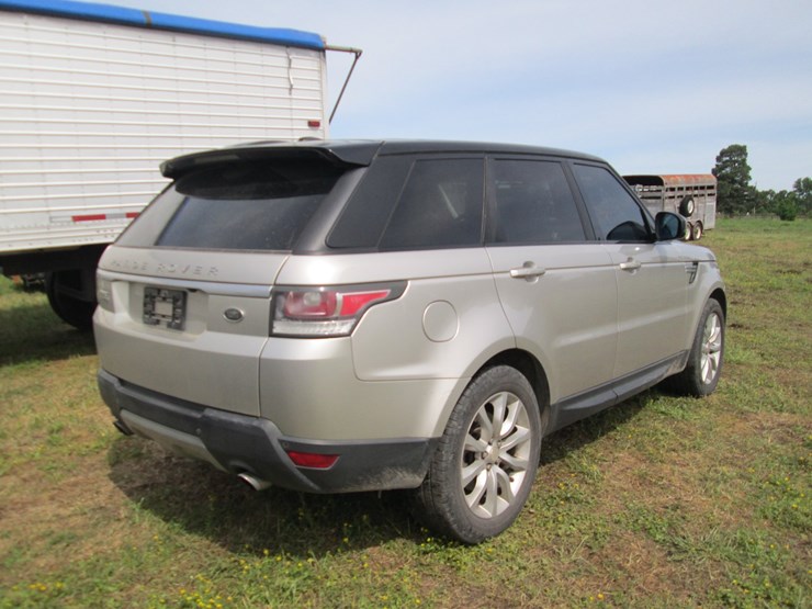 2015-land-rover-range-rover-image-3