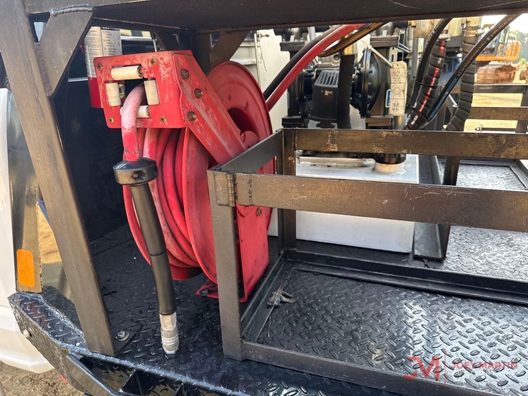 2020-ford-f350-xl-image-16