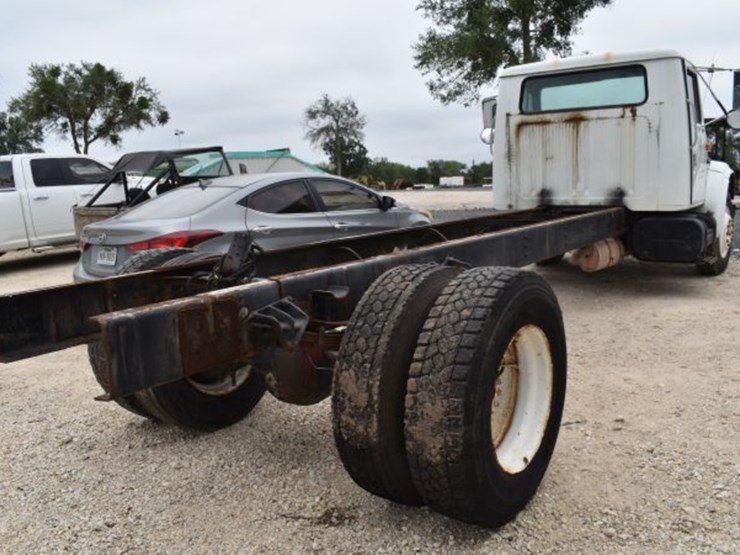 1997-case-ih-4700-image-3