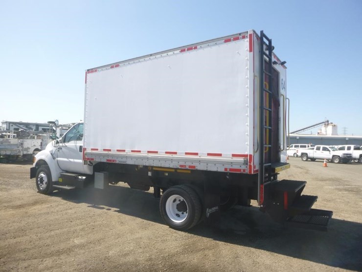 2012-ford-f650-image-4