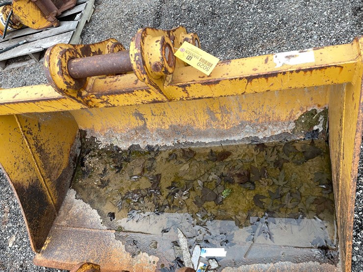 #5029-•-excavator-bucket-image-1