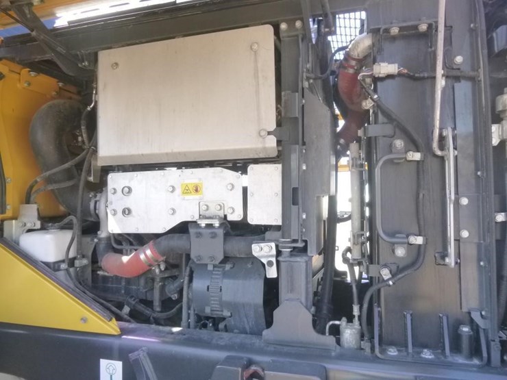 2018-komatsu-wa320-8-image-39