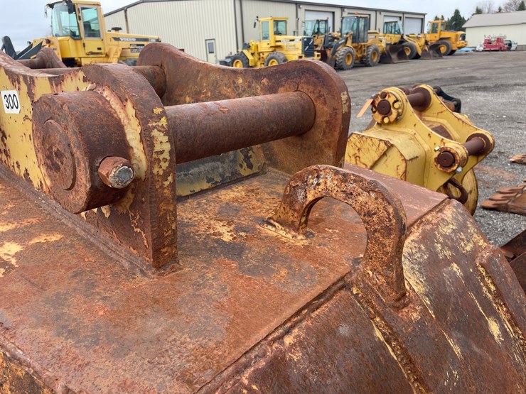 #5012-•-excavator-bucket-image-11