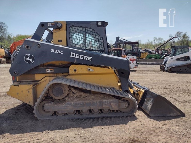2022-deere-333g-image-4