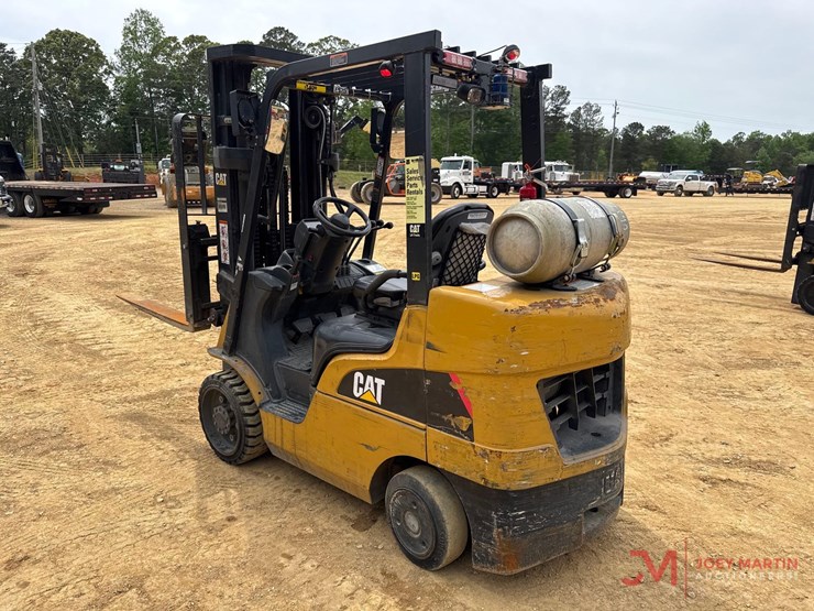 caterpillar-2c6000-image-3