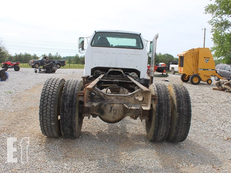 2005-ford-f750-sd-image-3