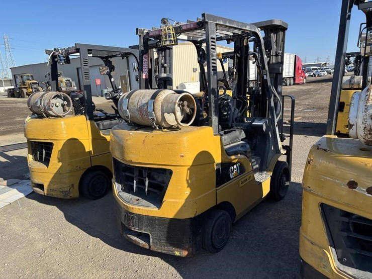 2015-caterpillar-2c6000-image-3