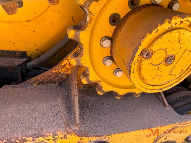 2015-caterpillar-299d-image-9