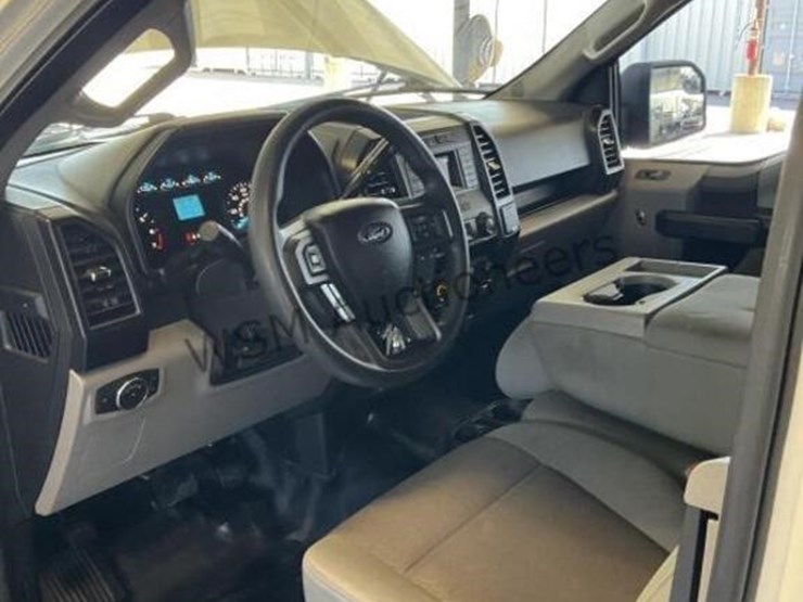 2017-ford-f150-image-23
