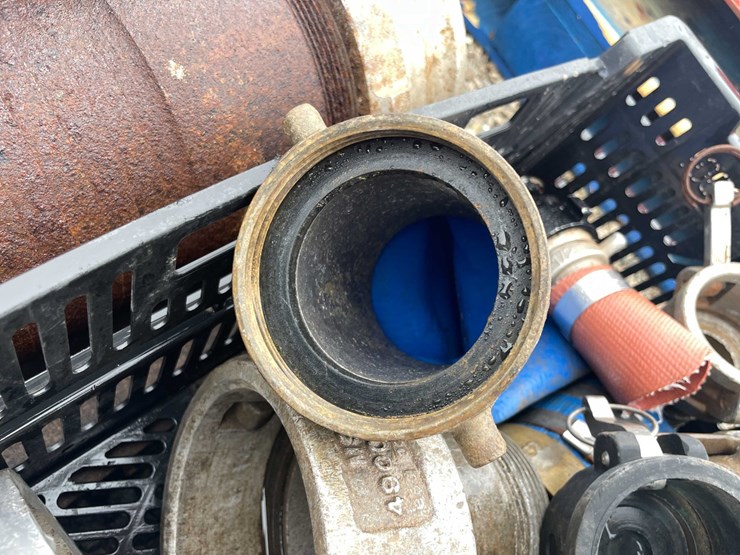 #5085-•-pallet-of-industrial-hose-fittings-image-7