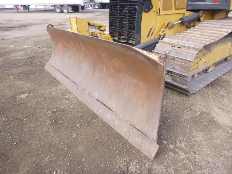 2015-caterpillar-d4k2-lgp-image-17