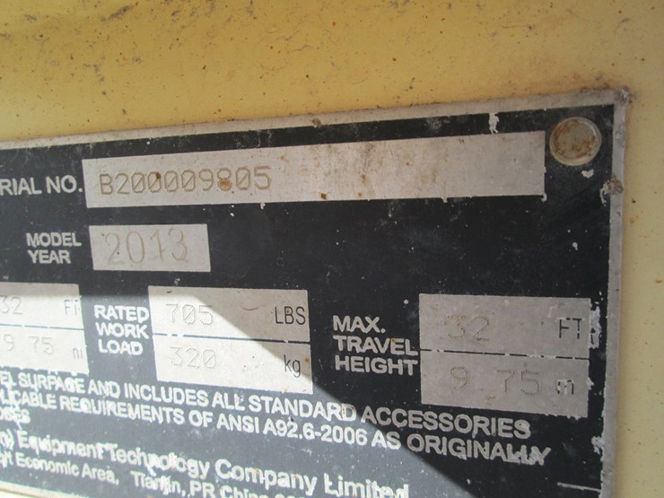 2013-jlg-3248rs-image-24
