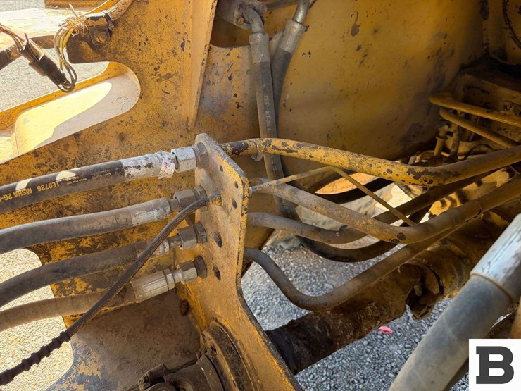 caterpillar-926e-image-38