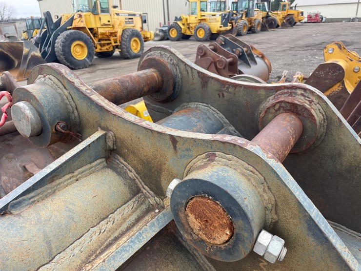 #5007-•-excavator-bucket-image-13