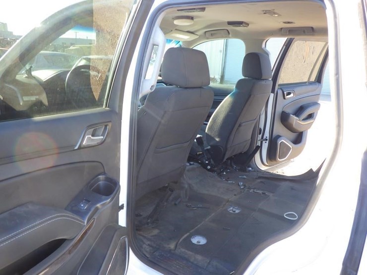 2020-chevrolet-tahoe-image-8