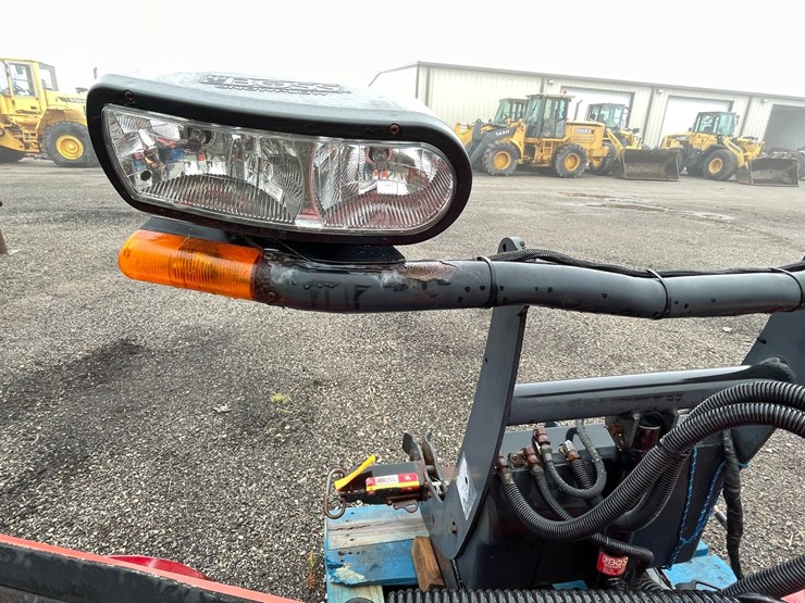 #5053-•-boss-v-snow-plow-with-mounting-brackets-image-5