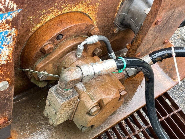 #5036-•-hydraulic-plate-compactor-attachment-image-3