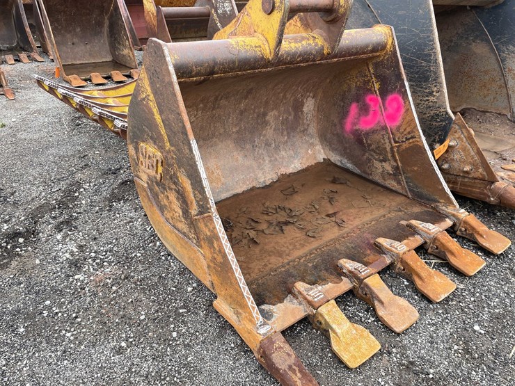 #5023-•-excavator-bucket-image-2