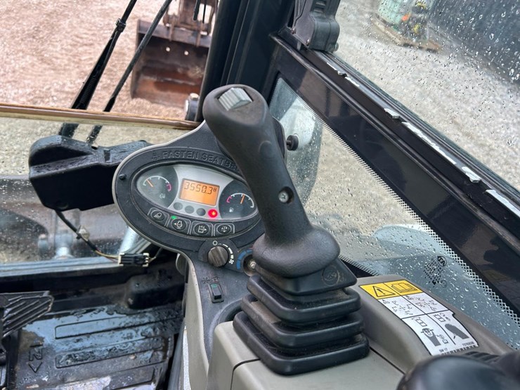 2018-bobcat-e85-image-22