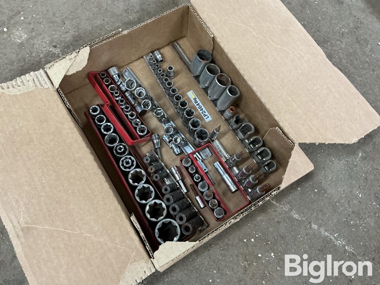 specialty-sockets-image-5