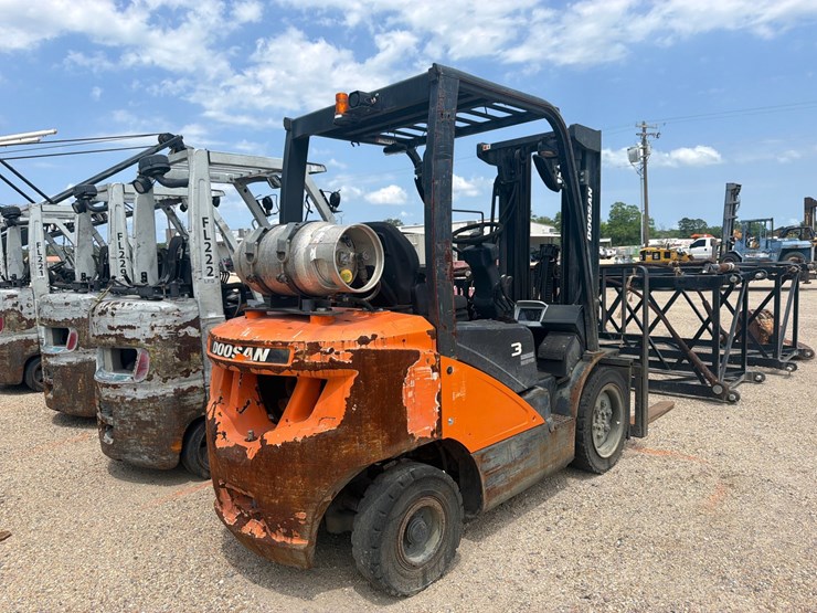 #35619-•-doosan-forklift-image-2