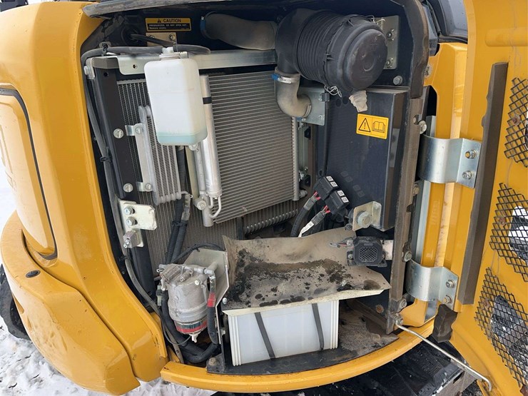 2022-deere-50g-image-21