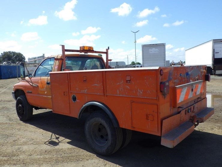 2001-dodge-3500-image-4