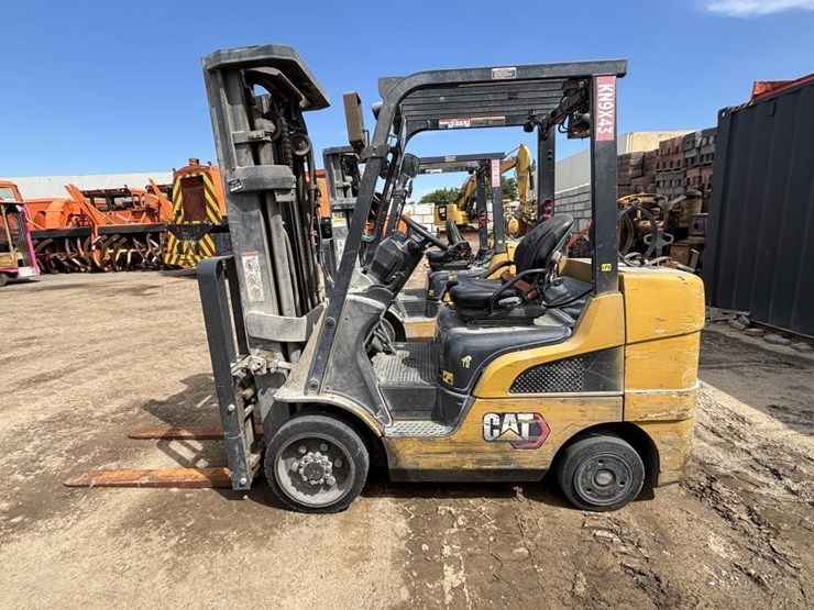 2020-caterpillar-2c6000-image-5