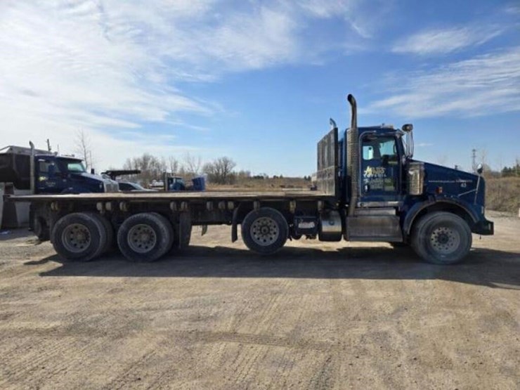 2011-kenworth-t800-image-5