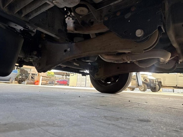 2006-ford-f450-image-30