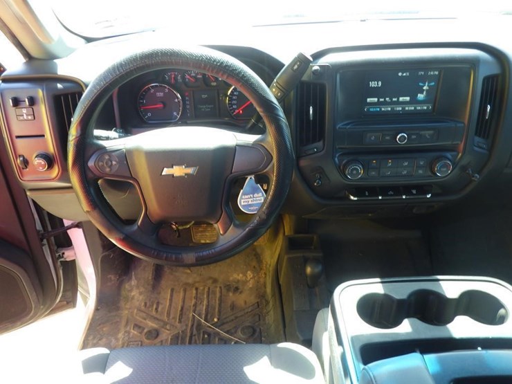 2019-chevrolet-2500hd-image-8