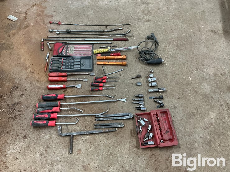 various-hand-tools-image-4