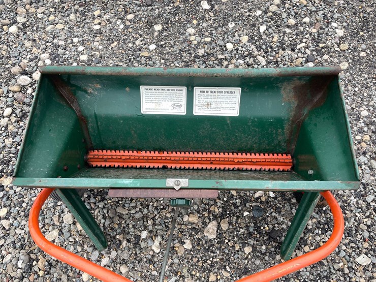 #5091-•-scotts-graden-spreader-image-9