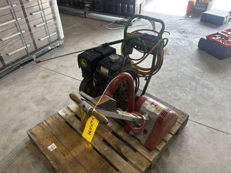 john-deere-3800-image-1