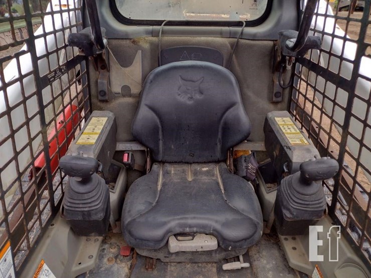 2017-bobcat-t590-image-11