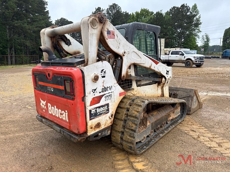 2020-bobcat-t770-image-2