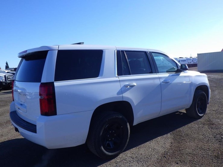 2020-chevrolet-tahoe-image-4