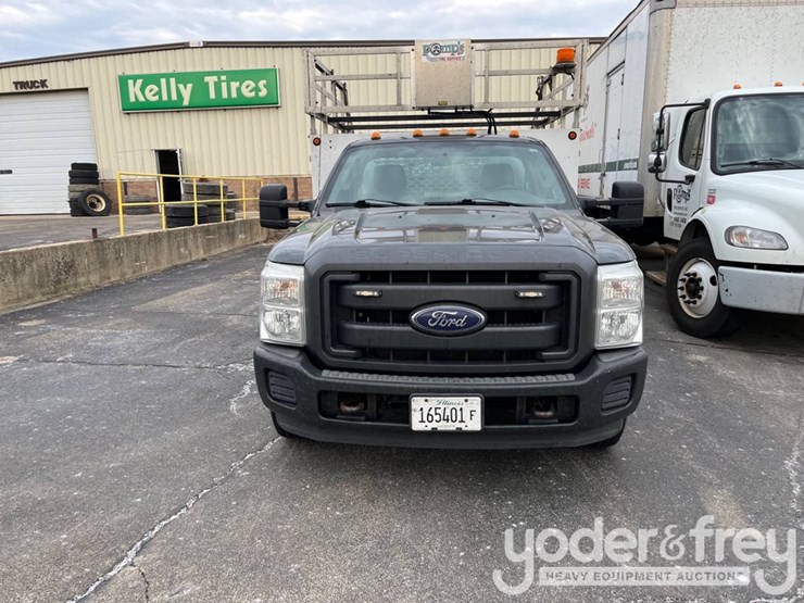 2014-ford-f350-sd-image-3