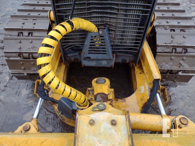 2013-deere-450j-image-15