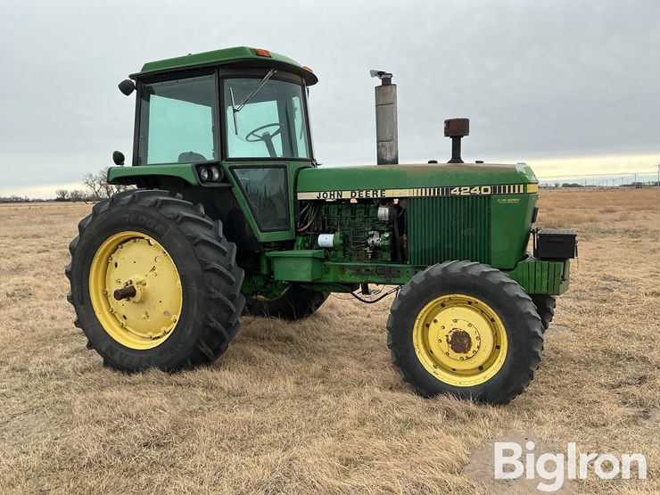 1982-john-deere-4240-image-4