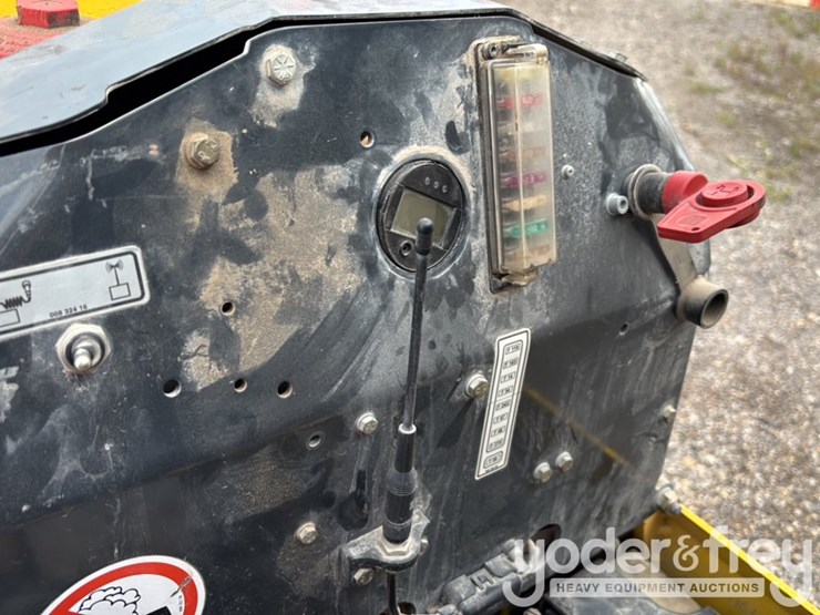 2018-bomag-bmp8500-image-25