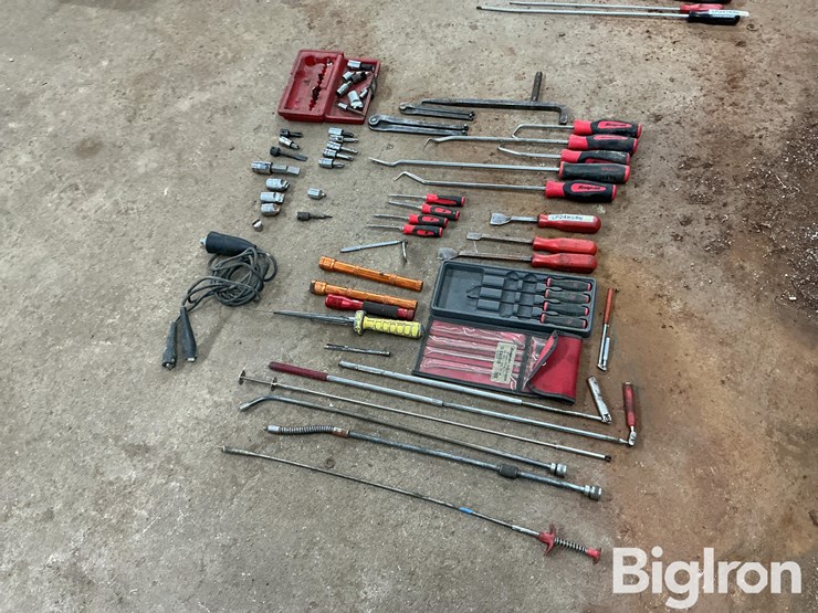 various-hand-tools-image-7