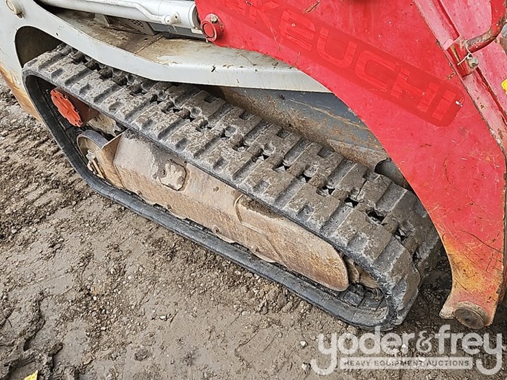 2018-takeuchi-tl8-image-11