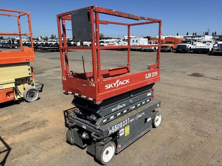 2018-skyjack-sjiii3219-image-1