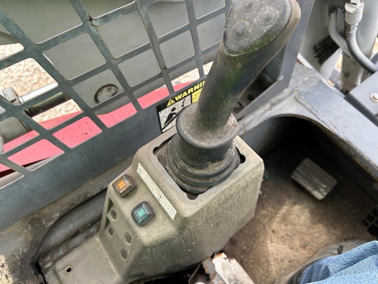 takeuchi-tl150-image-23