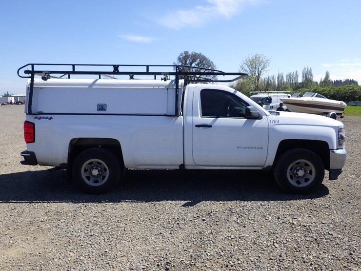 2017-chevrolet-silverado-1500-image-4