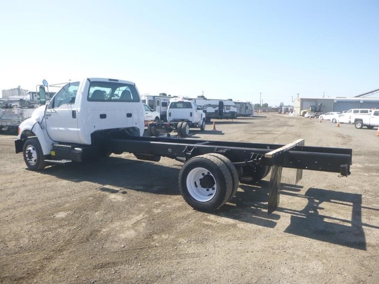 2012-ford-f650-image-4